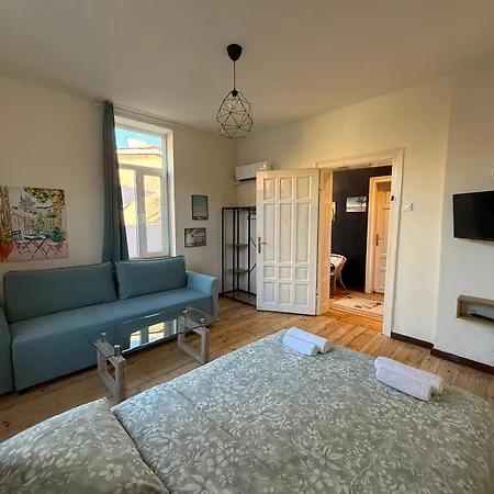 уютна къща в сърцето на * Sofia