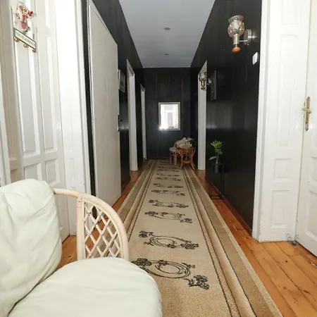 уютна къща в сърцето на 公寓