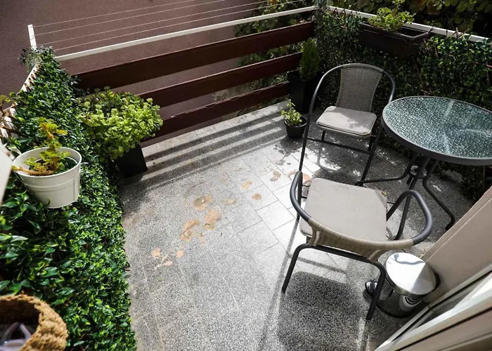 уютна къща в сърцето на *